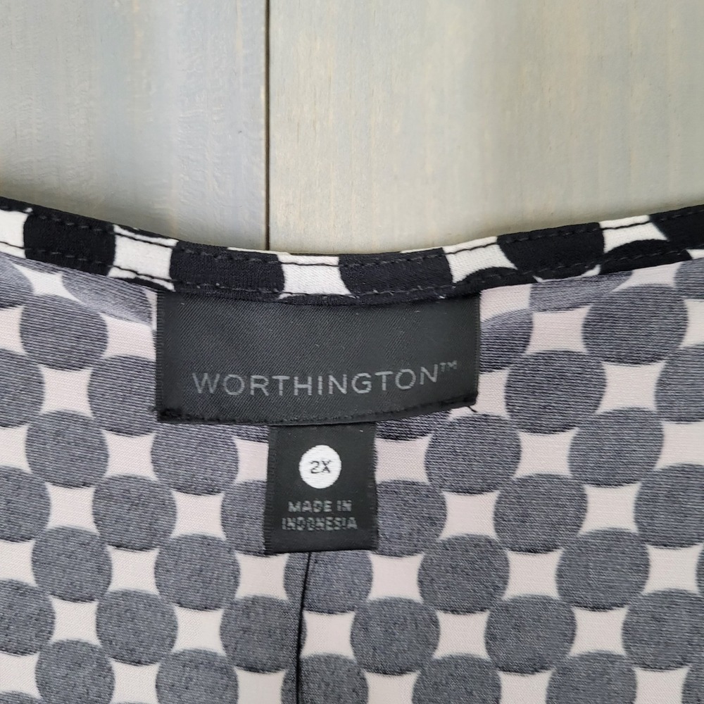 Worthington Blouse Womens 2X Black White Geometric Cowl Neck Ruched 3/4 Sleeve - Picture 6 of 8